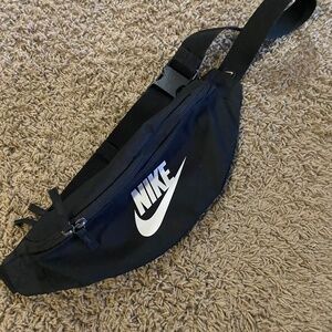Nike Black Fanny Pack